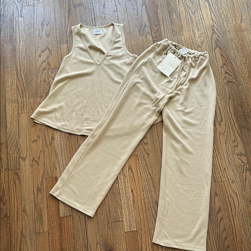 Tan Sleeveless Lounge Set
